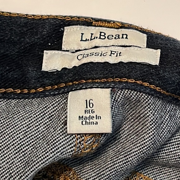 L.L. Bean Women's Dark Wash Classic Fit Comfort Knit Jeans Size 16 - Picture 9 of 9